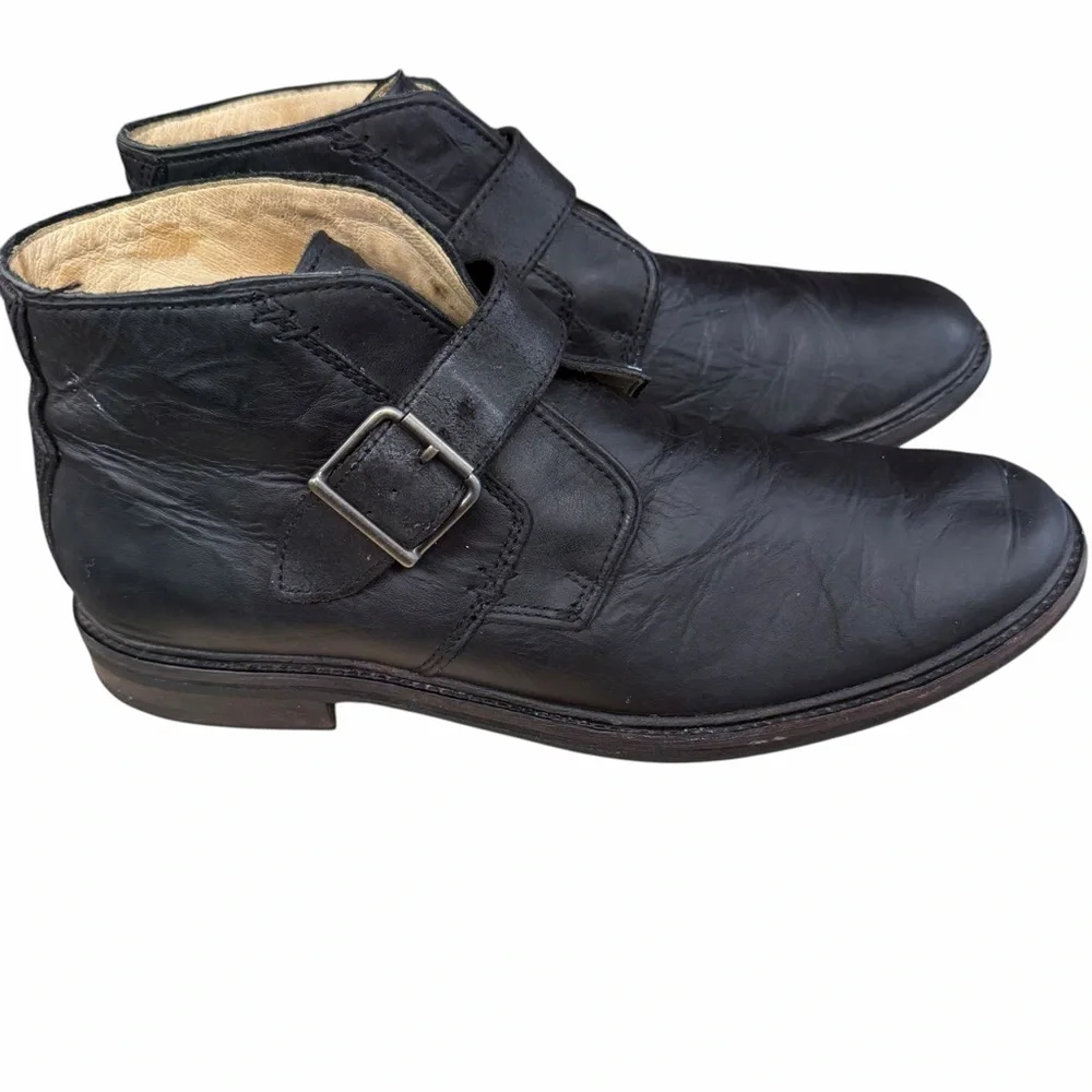 UGG Australia Black Leather Buckle‎ Ankle Boots – Size 9.5 Men